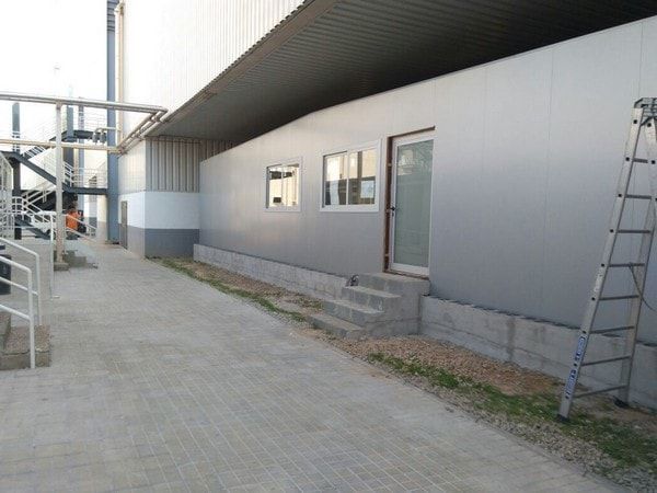 Reforma de caseta oficinas industria DRR Martorell - imagen 2